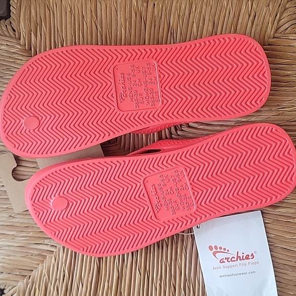 Archies Coral Pink Women’s Arch Support Flip Flops - Picture 2 of 3
